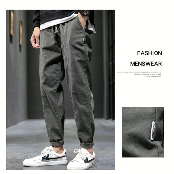 Men´s summer panties and men´s cargo pants go with